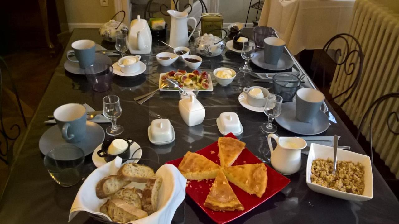 Chambres Et Table L' Echappee Bouvesse-Quirieu 외부 사진